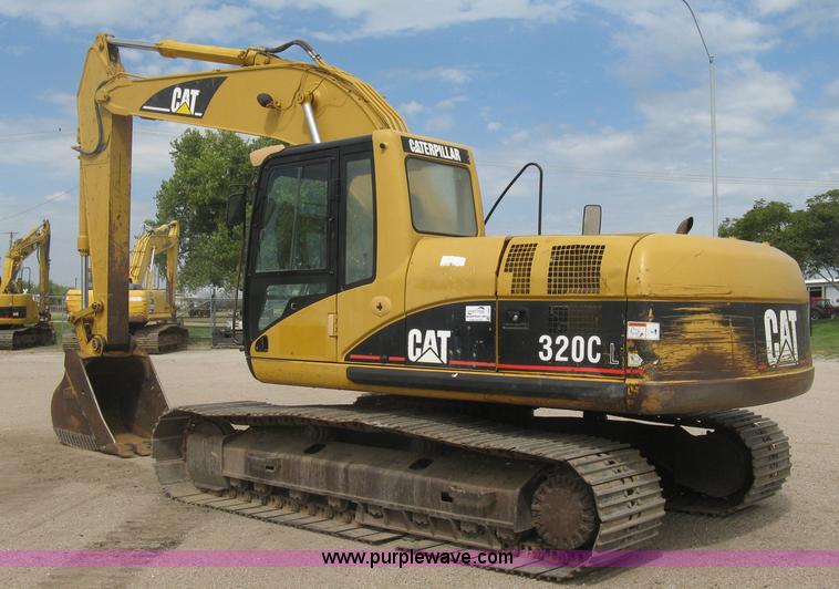 image for item L6365 2001 Caterpillar 320C L excavator