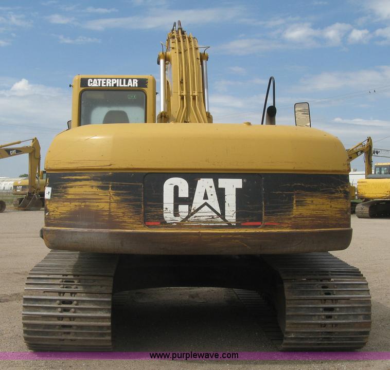 image for item L6365 2001 Caterpillar 320C L excavator