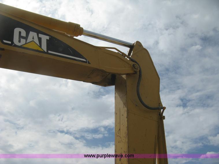 image for item L6365 2001 Caterpillar 320C L excavator