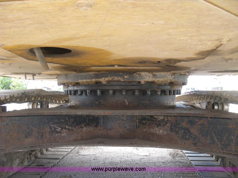 image for item L6365 2001 Caterpillar 320C L excavator