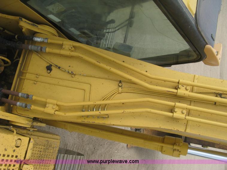 image for item L6365 2001 Caterpillar 320C L excavator