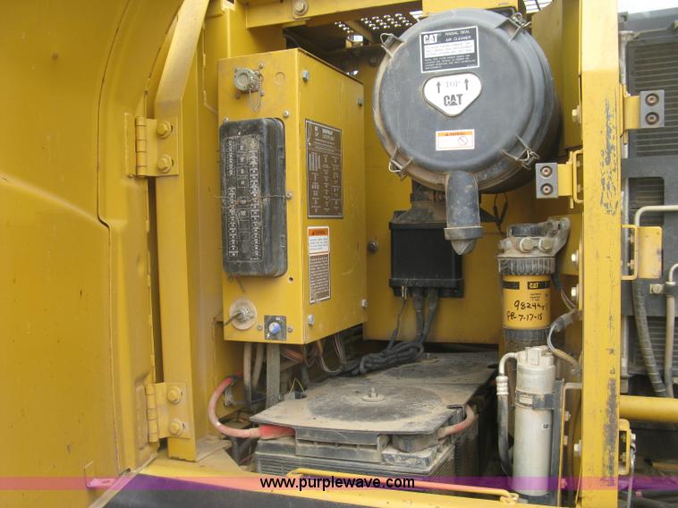 image for item L6365 2001 Caterpillar 320C L excavator