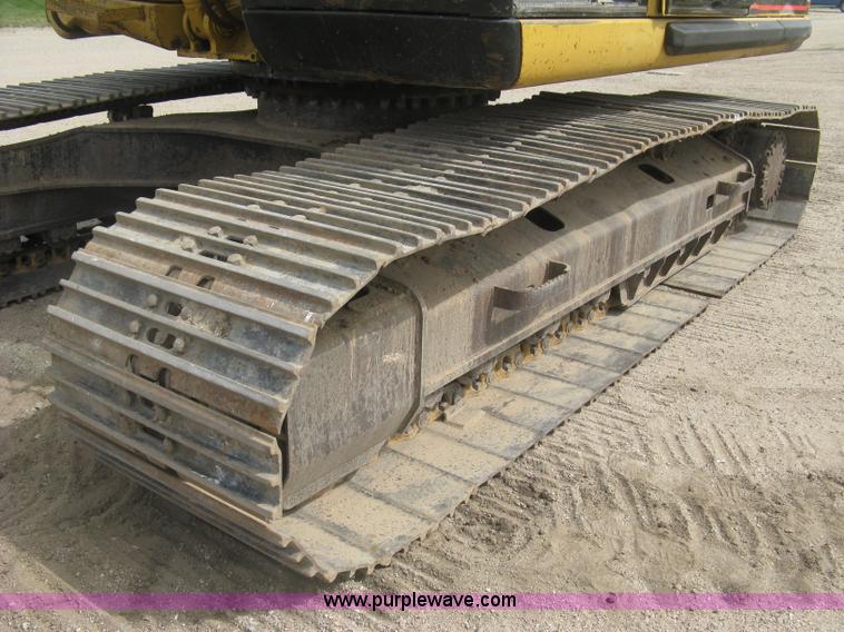 image for item L6365 2001 Caterpillar 320C L excavator