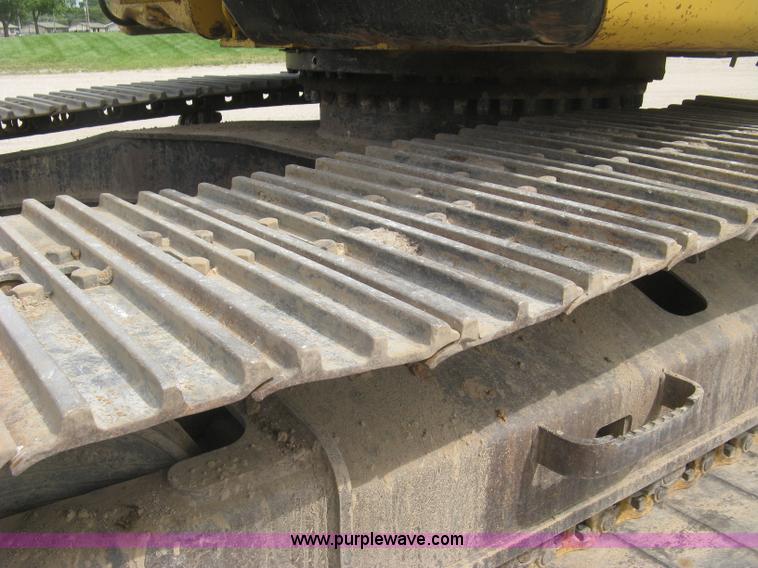 image for item L6365 2001 Caterpillar 320C L excavator