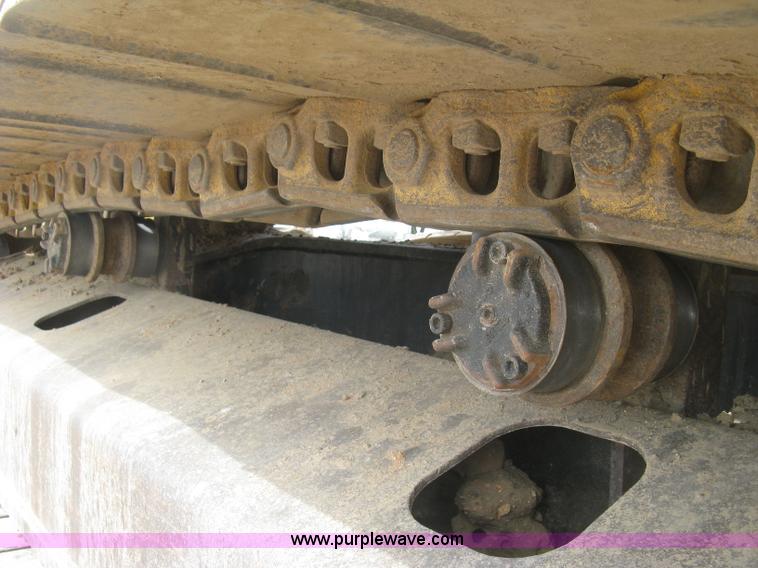 image for item L6365 2001 Caterpillar 320C L excavator