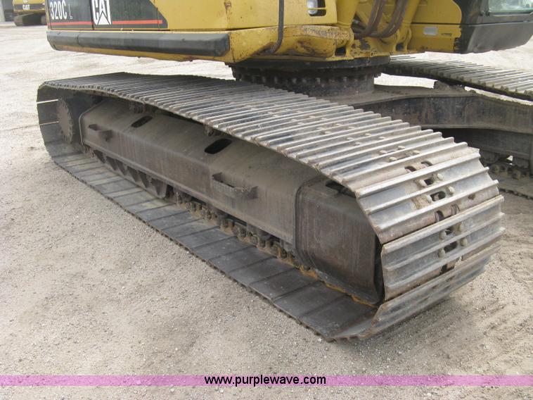 image for item L6365 2001 Caterpillar 320C L excavator