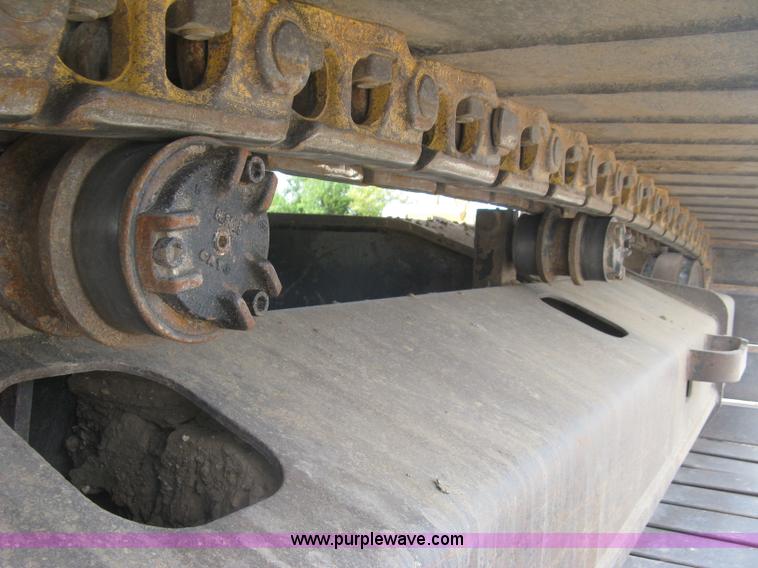 image for item L6365 2001 Caterpillar 320C L excavator