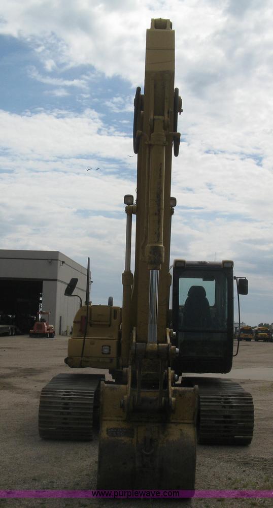 image for item L6366 2001 Caterpillar 320C L excavator