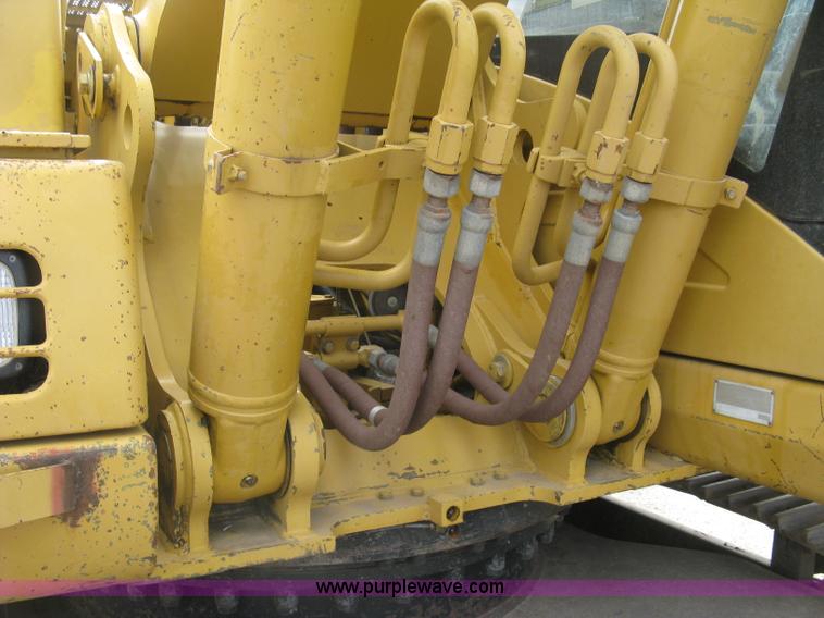 image for item L6366 2001 Caterpillar 320C L excavator