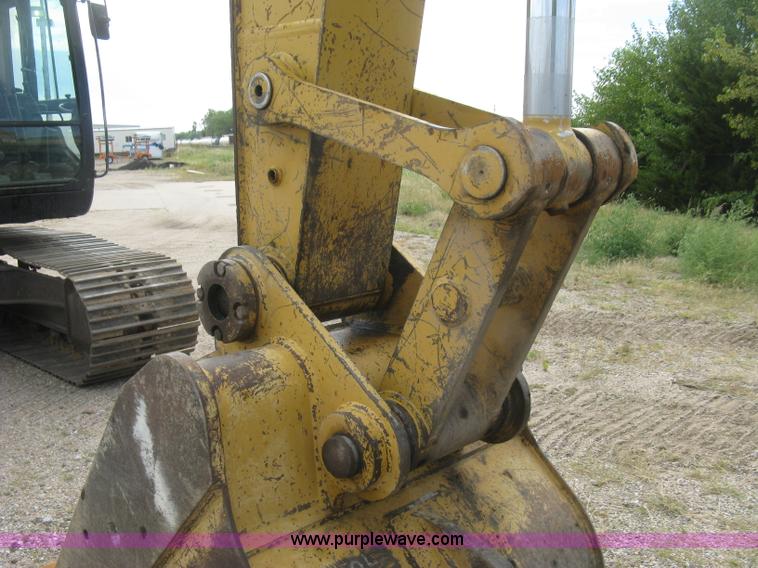 image for item L6366 2001 Caterpillar 320C L excavator