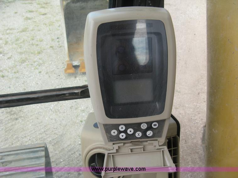 image for item L6366 2001 Caterpillar 320C L excavator