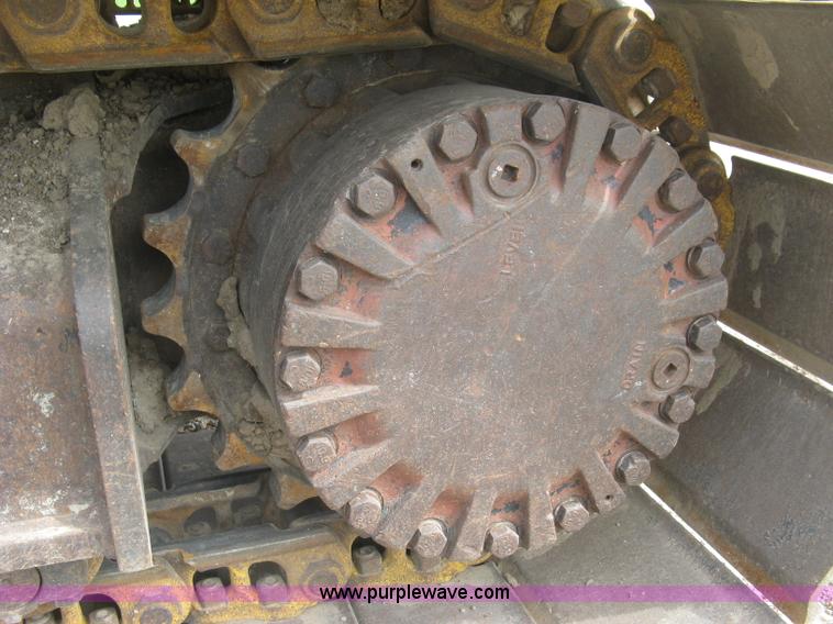 image for item L6366 2001 Caterpillar 320C L excavator