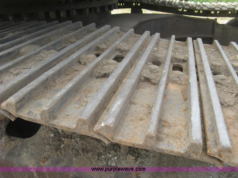 image for item L6366 2001 Caterpillar 320C L excavator