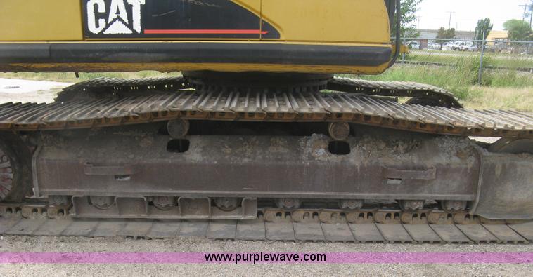 image for item L6366 2001 Caterpillar 320C L excavator