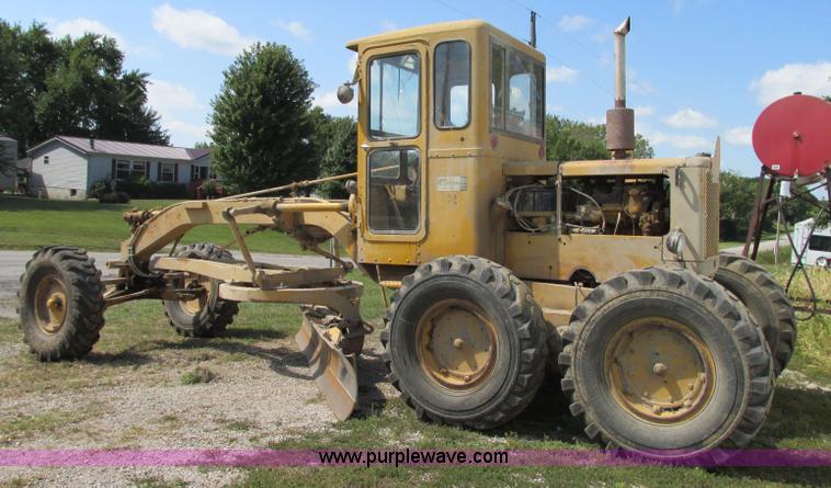 image for item R9468 1961 Caterpillar 112 Series E rigid frame motor grader