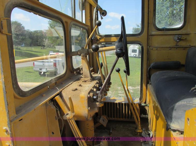 image for item R9468 1961 Caterpillar 112 Series E rigid frame motor grader