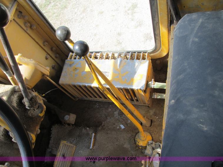 image for item R9468 1961 Caterpillar 112 Series E rigid frame motor grader