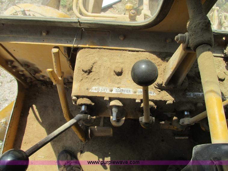 image for item R9468 1961 Caterpillar 112 Series E rigid frame motor grader
