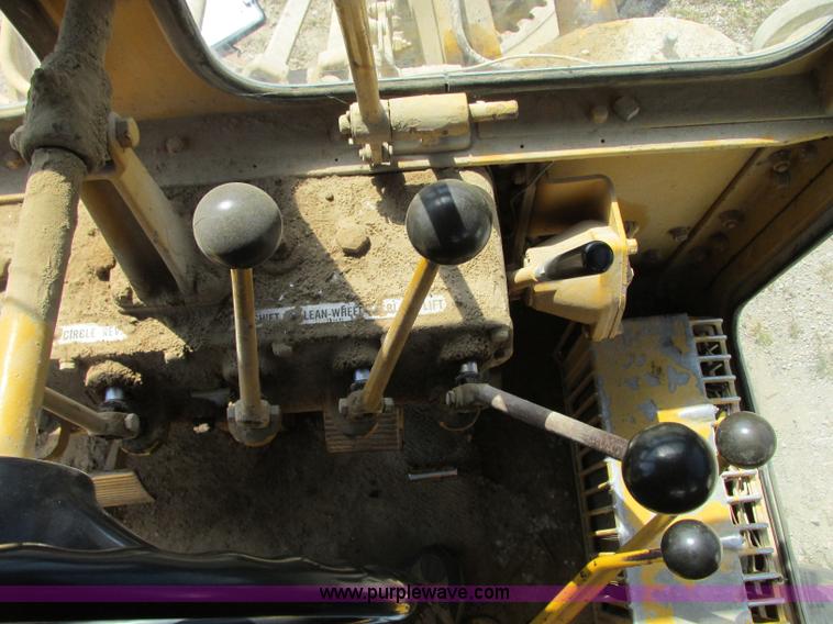 image for item R9468 1961 Caterpillar 112 Series E rigid frame motor grader