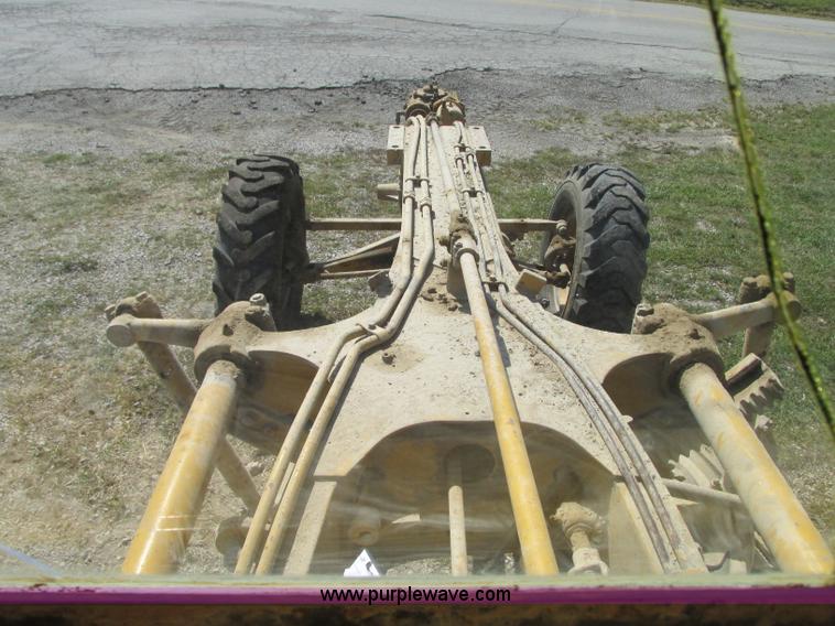 image for item R9468 1961 Caterpillar 112 Series E rigid frame motor grader