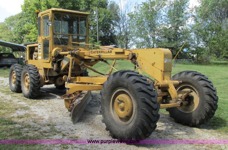 image for item R9469 1966 Caterpillar 120 ridgid frame motor grader
