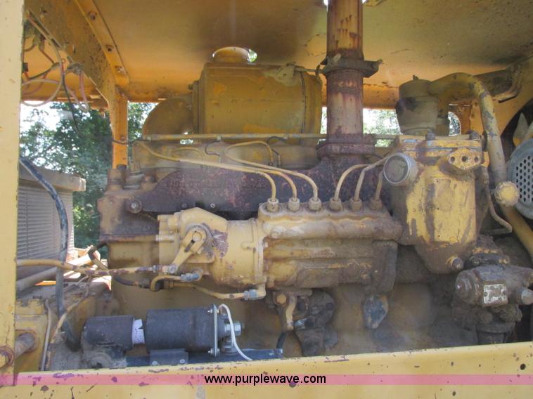 image for item R9469 1966 Caterpillar 120 ridgid frame motor grader
