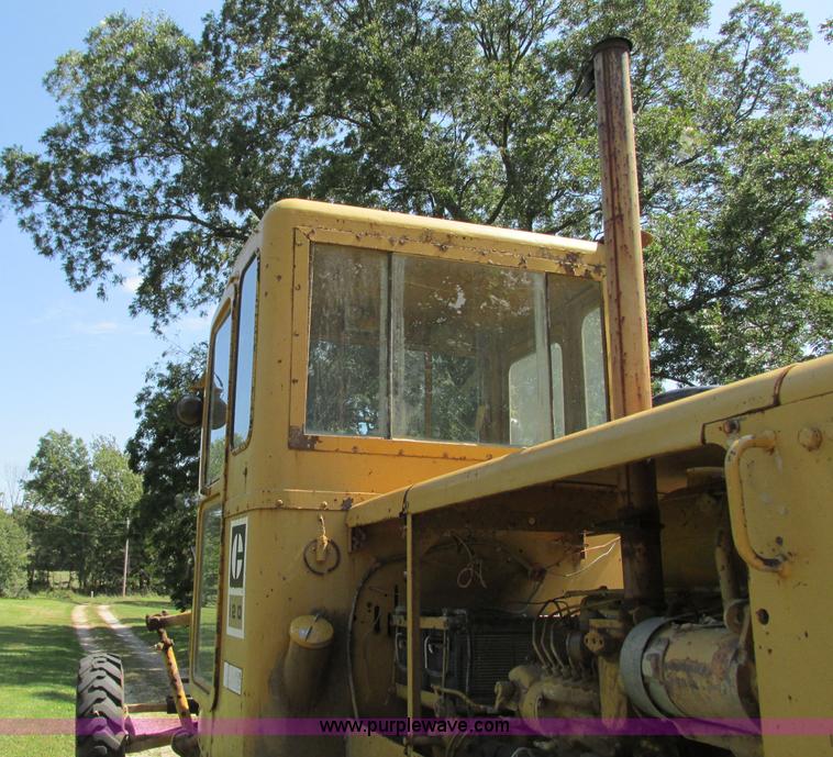 image for item R9469 1966 Caterpillar 120 ridgid frame motor grader