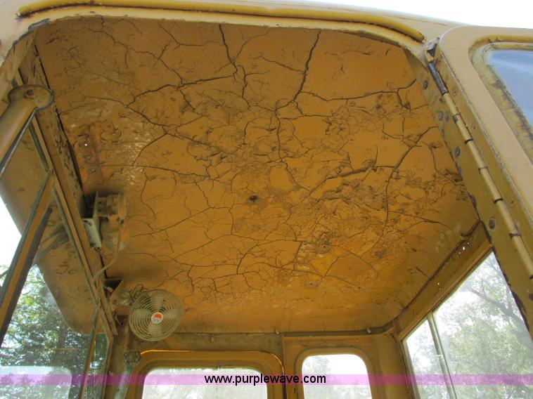 image for item R9469 1966 Caterpillar 120 ridgid frame motor grader