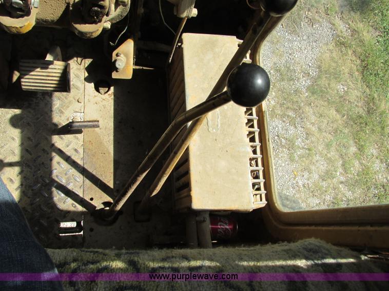 image for item R9469 1966 Caterpillar 120 ridgid frame motor grader