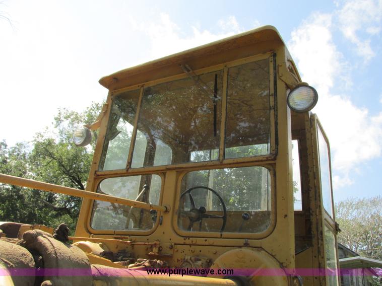 image for item R9469 1966 Caterpillar 120 ridgid frame motor grader