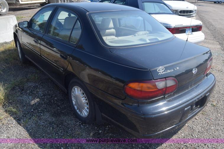 image for item J7237 1999 Chevrolet Malibu LS