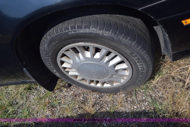 image for item J7237 1999 Chevrolet Malibu LS