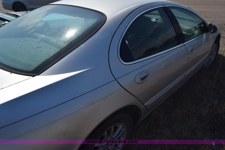 image for item J7238 2002 Chrysler 300M