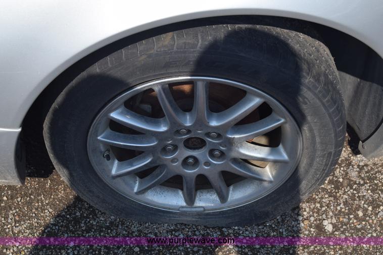 image for item J7238 2002 Chrysler 300M