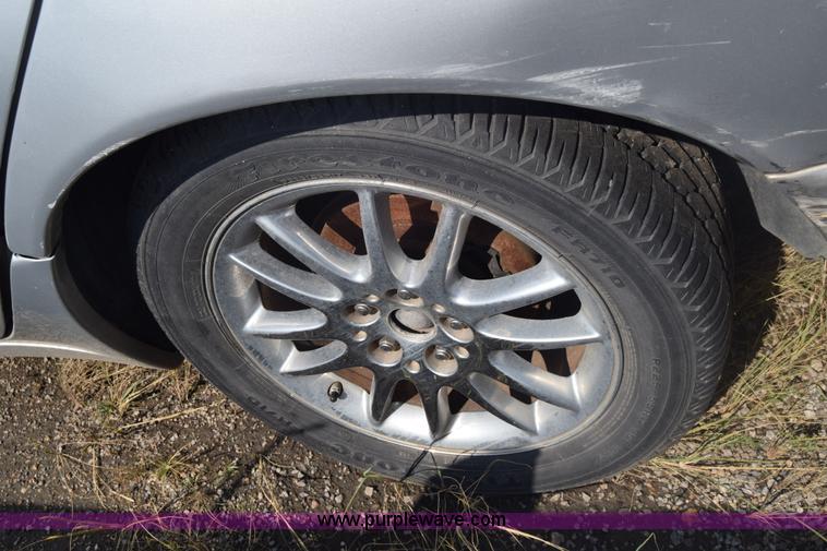 image for item J7238 2002 Chrysler 300M