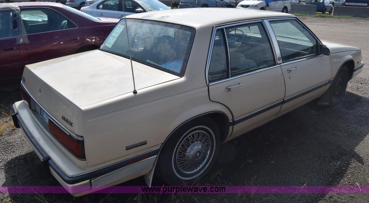 image for item J7239 1986 Buick LeSabre Limited