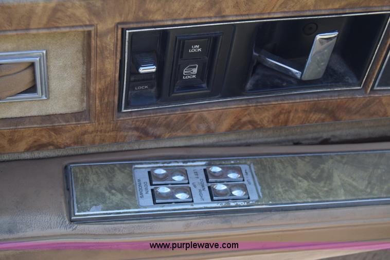 image for item J7239 1986 Buick LeSabre Limited