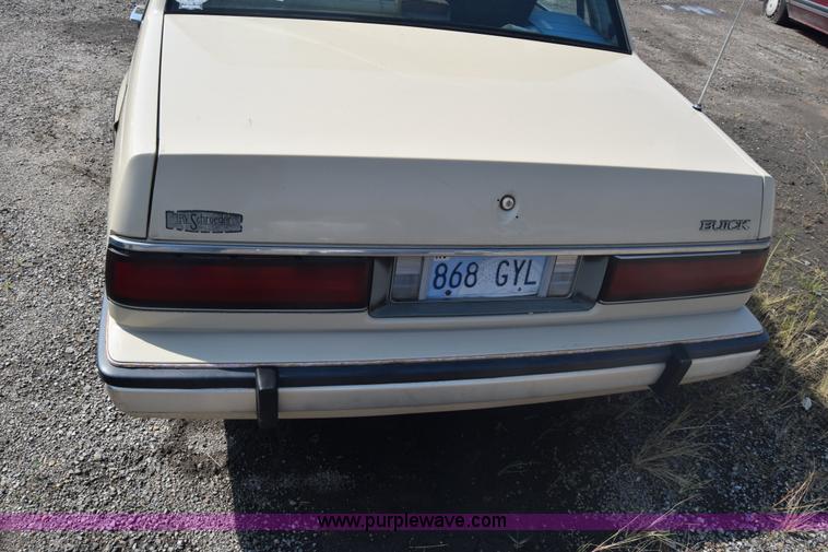 image for item J7239 1986 Buick LeSabre Limited