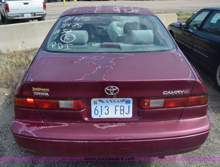 image for item J7240 1997 Toyota Camry