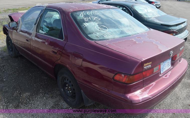 image for item J7240 1997 Toyota Camry