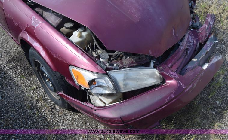 image for item J7240 1997 Toyota Camry