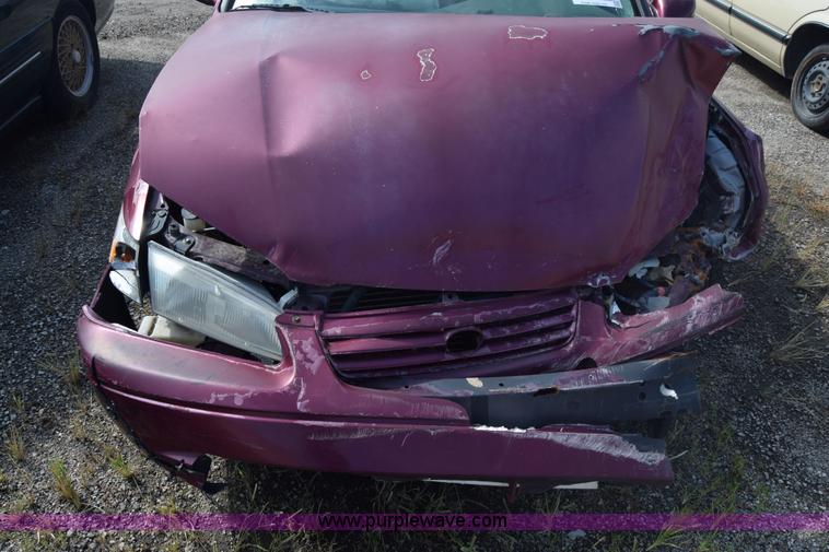 image for item J7240 1997 Toyota Camry