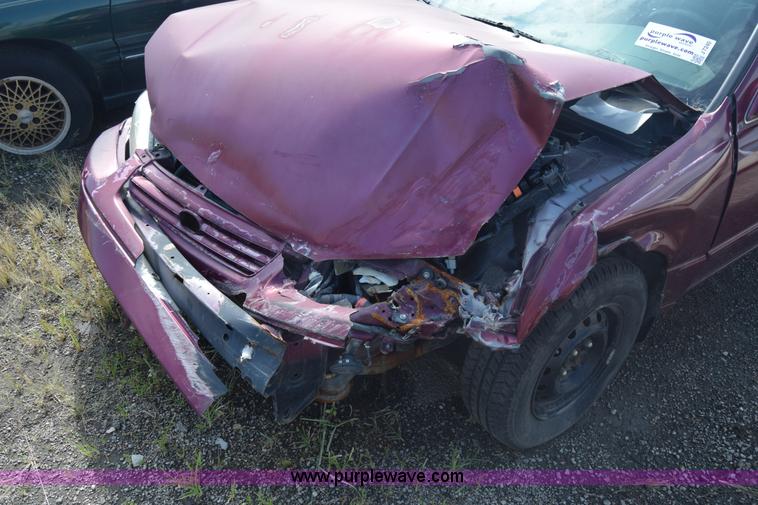 image for item J7240 1997 Toyota Camry