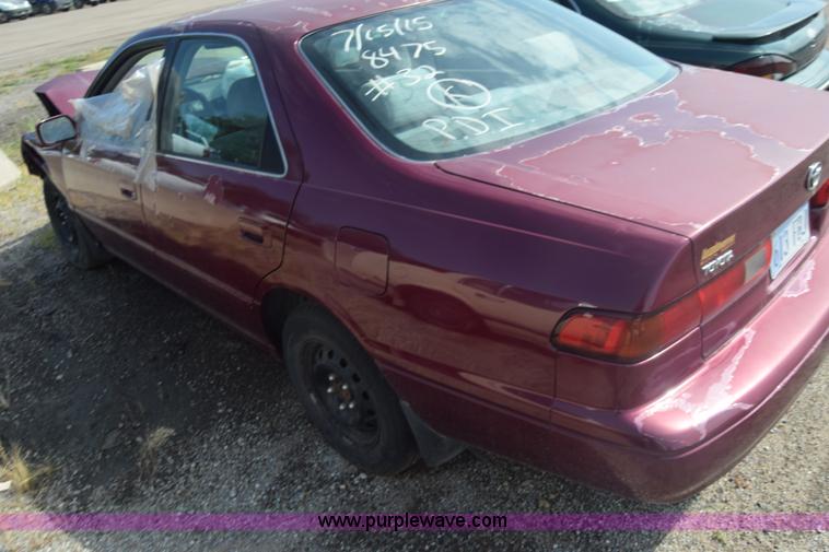 image for item J7240 1997 Toyota Camry