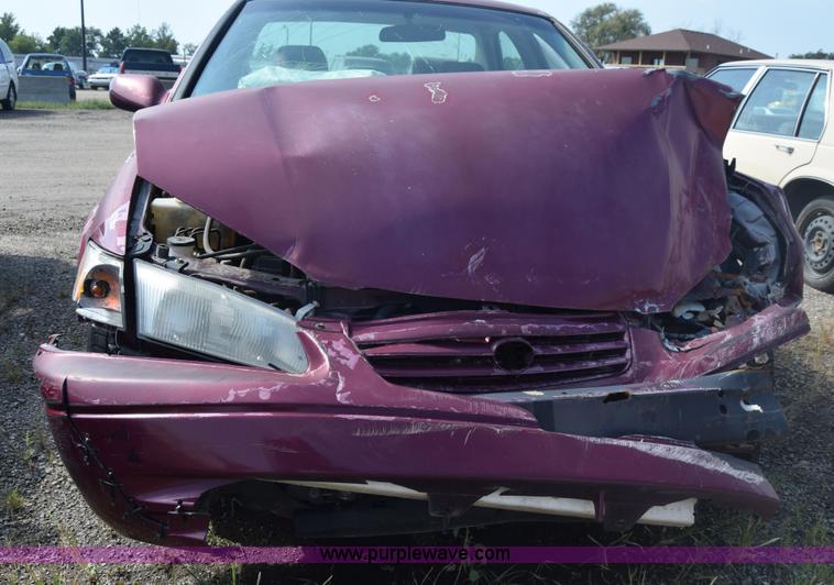 image for item J7240 1997 Toyota Camry