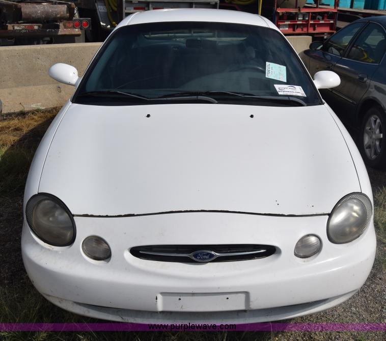 image for item J7241 1998 Ford Taurus LX