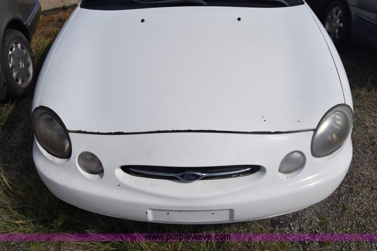 image for item J7241 1998 Ford Taurus LX