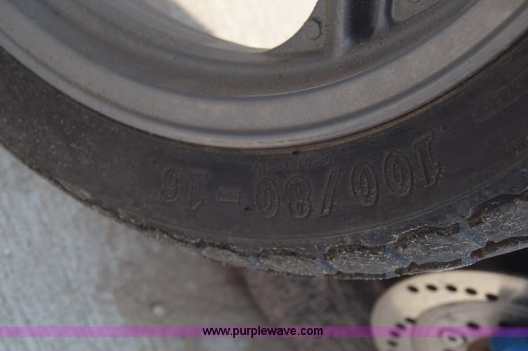 image for item J7242 2005 Kymc People moped