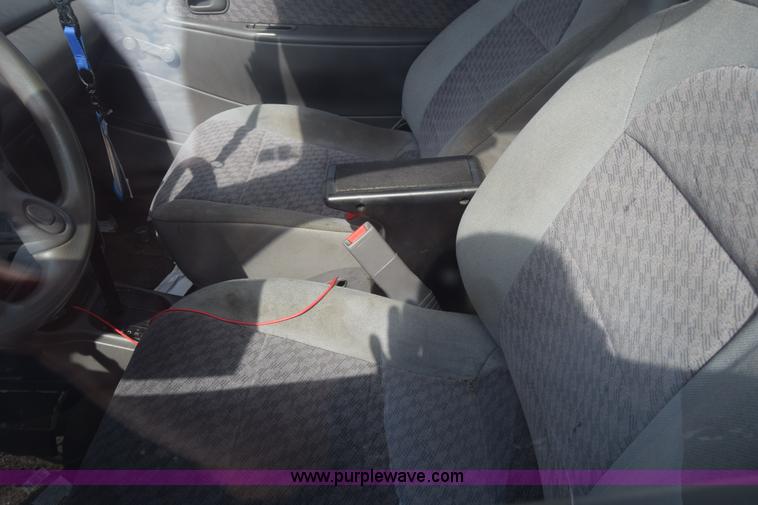 image for item J7243 1997 Ford Aspire