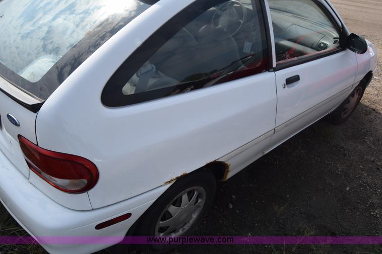 image for item J7243 1997 Ford Aspire